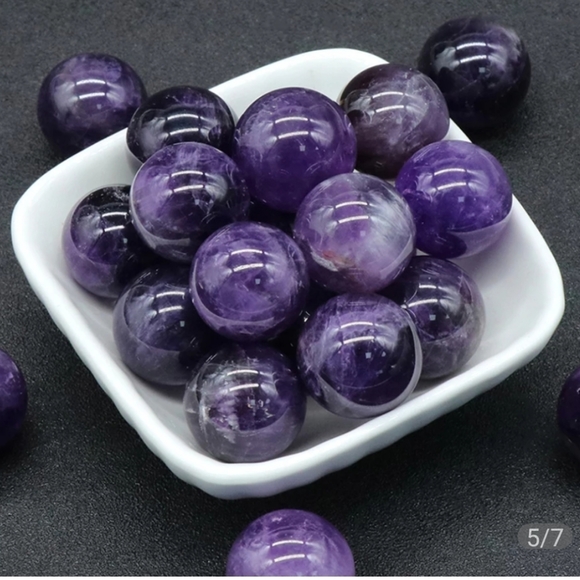 2 sets AMETHYST crystal ball with stand.  Decor or Meditation 🧘‍♀️ Aprox 22mm - Picture 5 of 9